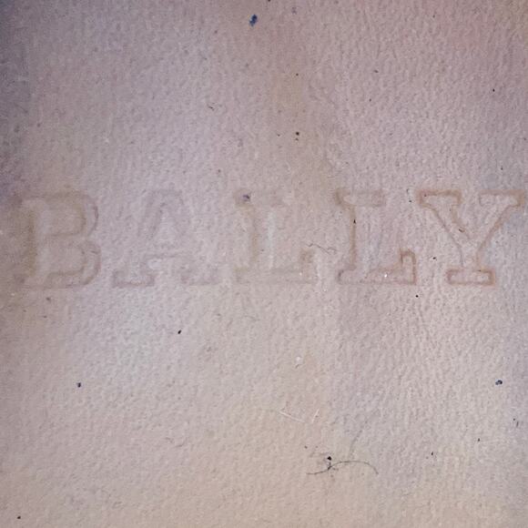 BALLY Size 10 Avery Brown Perforated Pebble Grain Leather Wingtip Boots - Picture 9 of 9